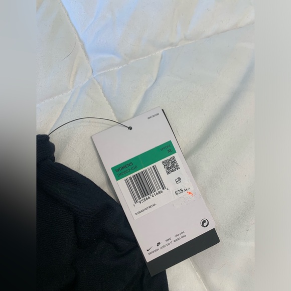 Nike Air Crop Top - Picture 2 of 4